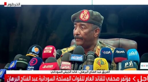 السودان : مصادر تؤكد عودة حمدوك إلى منزله…و البرهان يعلن تشكيل مجلسي سيادة وحكومة