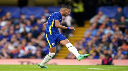 Chlesea v Tottenham Hotspur - The Mind Series - Stamford Bridge Chelsea s Hakim Ziyech scores their side s first goal of the game during The Mind Series match at Stamford Bridge, London. Picture date: Wednesday August 4, 2021. EDITORIAL USE ONLY No use with unauthorised audio, video, data, fixture lists, club/league logos or live services. Online in-match use limited to 120 images, no video emulation. No use in betting, games or single club/league/player publications. PUBLICATIONxINxGERxSUIxAUTxONLY Copyright: xNickxPottsx 61436920