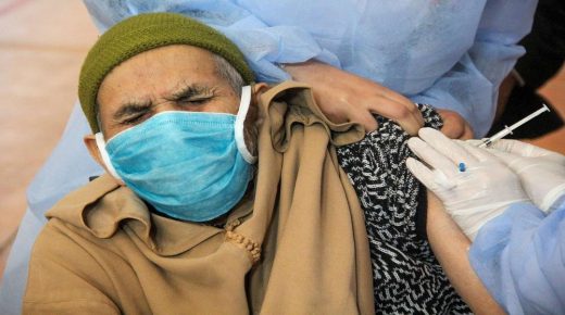 كوفيد 19 : تسجيل 727 إصابة جديدة و18 وفاة خلال 24 ساعة