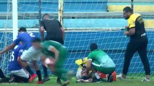 مباراة تشهد إطلاق نار كثيف..واللاعبون يتفادون الرصاص