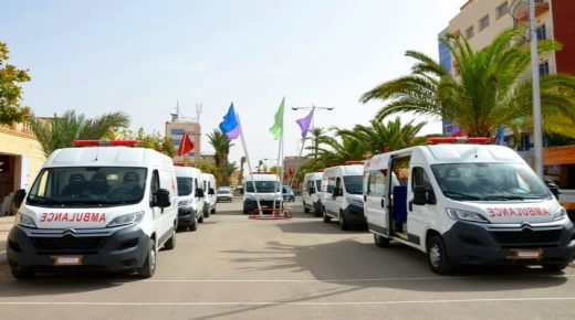 توزيع سيارات إسعاف وافتتاح دار طالبة بشفشاون بمناسبة عيد الاستقلال