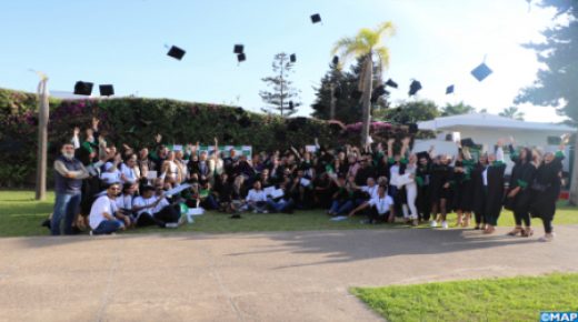 شبكة “هونوريس” للجامعات المتحدة تسلم الشهادات للدفعة الأولى من خريجي Honoris 21st Century Skills