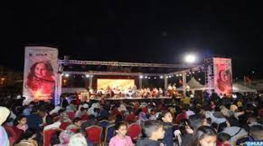 مجموعة “الأكاديمية تنثر الموسيقى في الداخلة