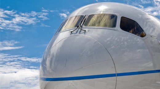 “أوميكرون” يتسبب في إلغاء آلاف الرحلات الجوية حول العالم خلال رأس السنة