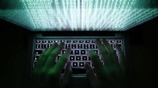 أشياء مألوفة في الإنترنت توقعك في خرق القانون