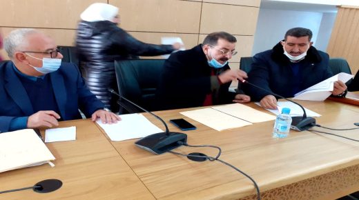 تازة: مؤسسة التعاون بين الجماعات”التضامن” تعقد دورتها الاستثنائية للمصادقة على نقطتين.