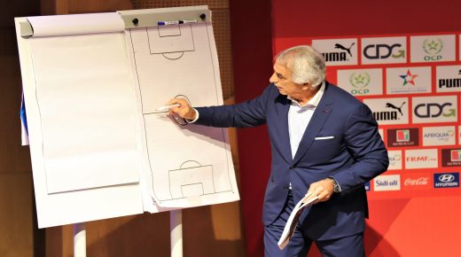 حاليلوزيتش: إقامة أمم إفريقيا في هذه الظروف “أصبح أكثر فأكثر تعقيدا “