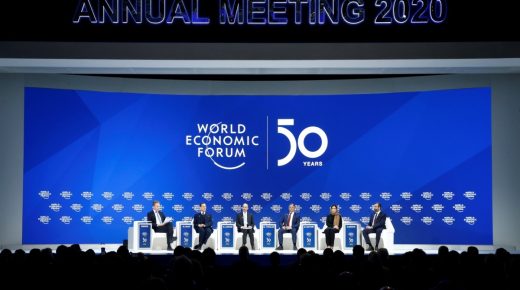 إرجاء منتدى دافوس الاقتصادي العالمي المقرر في يناير بسبب كوفيد-19