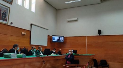 هيئة حقوقية تدخل على خط فرض جواز التلقيح في المحاكم وتحذر من تبعات القرار