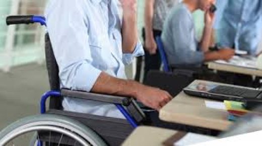 الدعوة إلى الاستعانة بمبادئ حقوق الإنسان في تغيير النظرة إلى الأشخاص في وضعية إعاقة