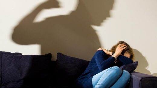 وزارة التضامن حريصة على تعزيز التكفل بالنساء ضحايا العنف والنهوض بصورة المرأة في الإعلام
