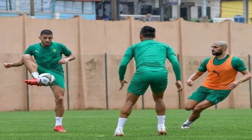 المنتخب الوطني خاض حصة تدريبية من دون أكرد وفجر