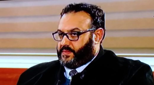“كبير” الوضع بمخيمات تندوف عبارة عن سجن مفتوح يسهر عليه نظام جلاد.