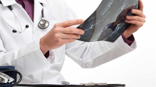 بعض الأعراض قد تكون “جرس إنذار” ينبه إلى بدء الإصابة بالسرطان