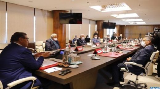 الحكومة تستعد لاستئناف جولات الحوار الاجتماعي مع المركزيات النقابية
