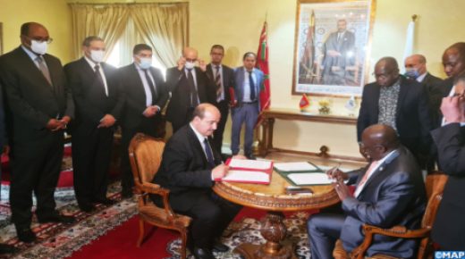 “إعلان العيون” ينوه بالدور الهام الذي يضطلع به المغرب في القضايا الإقليمية الرئيسية.