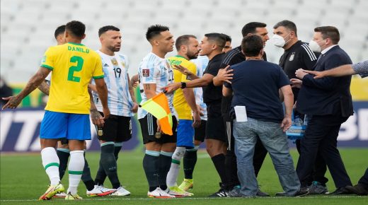 الفيفا يكشف مصير مباراة البرازيل والأرجنتين