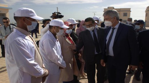 مشاريع تقود صديقي إلى جهة الداخلة