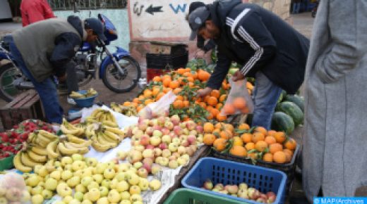 السلطات المحلية تسجل تدافع ومشاحنات بالسوق الأسبوعي جماعة بنمنصور بإقليم القنيطرة.
