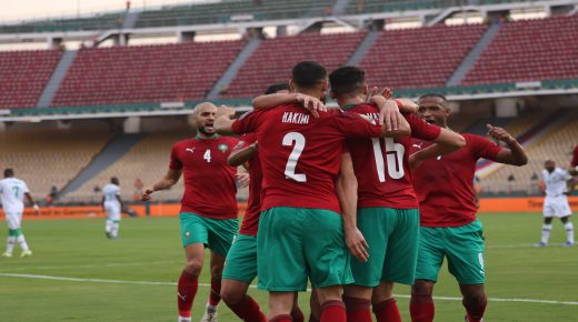 الكاف يثني على أسود الأطلس ويعتبرهم جيل مشرق