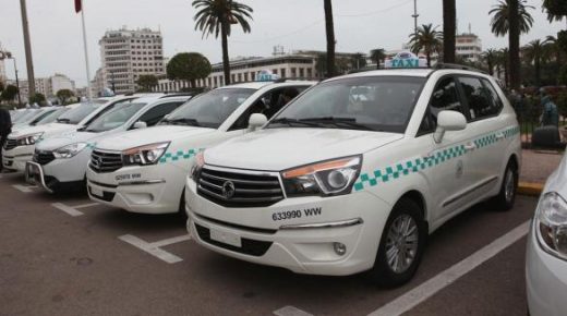 نقابات بقطاع سيارات الأجرة الكبيرة تقرر رفع تعريفة ركوب “الطاكسي” بمدينة تطوان