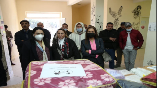 تسليم هبة لنزلاء مركز المسنين بصفرو