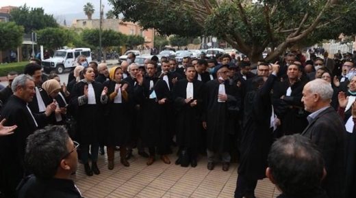 مكتب جمعية هيئات المحامين يعقد لقاء مع وزير العدل لمناقشة التغطية الاجتماعية لأصحاب البدلة السوداء.