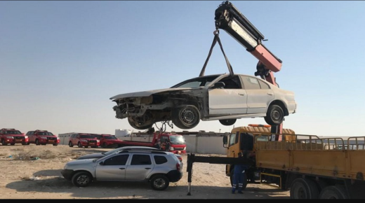 حملة لإزالة السيارات المتهالكة بالبيضاء‎‎