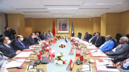 تبادل التجارب محور مباحثات السيد الداكي مع رئيس القضاء بجمهورية السودان