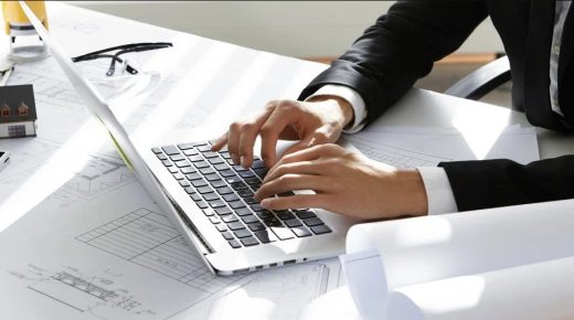 الحكومة تطلق برنامج “فرصة” لحاملي الأفكار أو المشاريع المقاولاتية.