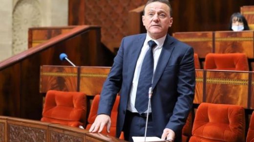 الحكومة قررت تخصيص دعم لمهنيي النقل من أجل مساعدتهم على تجاوز ارتفاع أسعار المواد البترولية