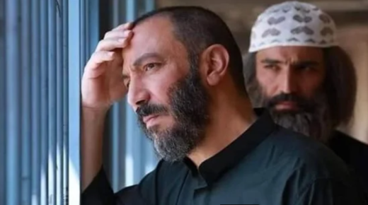 الفنان طارق لطفى يظهر فى دور زعيم قبيلة غجرية