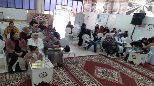 تازة: مؤسسة التفتح الفني للتربية والتكوين تحتفي بتلميذاتها تخليدا لليوم الأممي للمرأة.