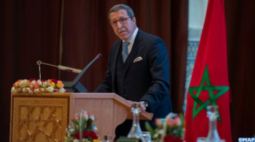 عمر هلال يؤكد أن “الجماعة الانفصالية المسلحة + البوليساريو + والجزائر تتقاسمان مسؤولية تجنيد أطفال مخيمات تندوف