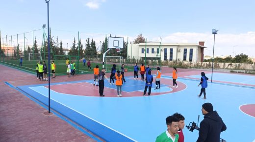 كلية العلوم بوجدة تعزز فضاءاتها بمنشئات رياضية من الجيل الجديد