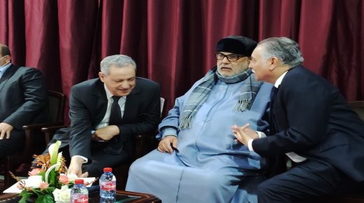 زعماؤ الأحزاب في أشغال الدورة الثانية عشر للجامعة الشعبية