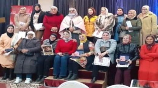 تازة: مؤسسة التفتح الفني تخلد عيد المرأة بعبق التكريم وأريج الإنفتاح المؤسساتي.