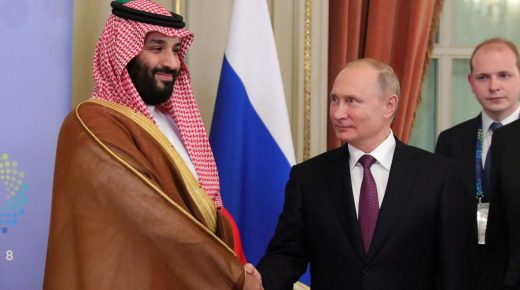 الأمير محمد بن سلمان يؤكد دعم المملكة لكل ما يسهم في خفض حدة تصعيد الأزمة في أوكرانيا.