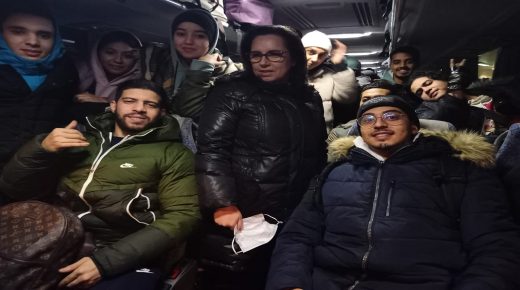 الحكومة المغربية تكشف عن حلول لإدماج الطلبة المغاربة الفارين من الحرب الأوكرانية الروسية