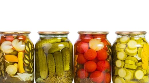 الخضروات المحفوظة غير النشوية يمكن أن تزيد من خطر الإصابة بسرطان المعدة.