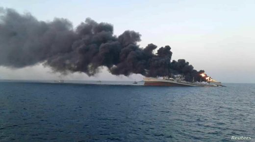 Smoke rises from Iran navy’s largest ship in Jask port in the Gulf, Iran, June 2, 2021. WANA (West Asia News Agency) via REUTERS ATTENTION EDITORS - THIS IMAGE HAS BEEN SUPPLIED BY A THIRD PARTY.