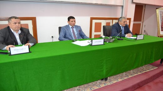 القاضي فتح الله تزاوي يحاضر بجامعة وجدة حول “الجرائم الإلكترونية”