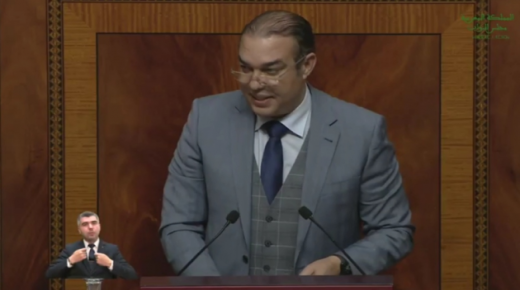 محمد أوزين: الأزمة المرتبطة بارتفاع أسعار المحروقات تتحمل مسؤوليتها الحكومة السابقة والحالية.