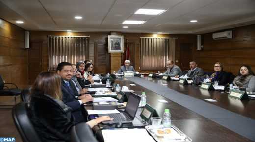 مجلس جهة فاس مكناس يواصل جهوده في مجال فك العزلة عن الساكنة القروية.
