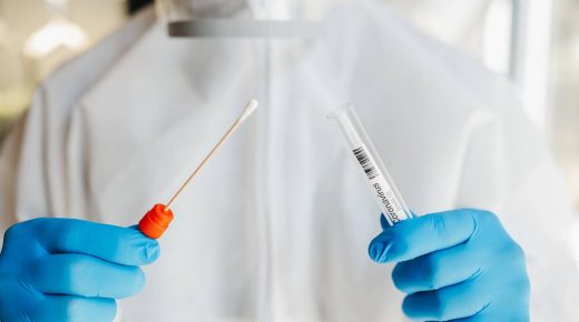 الحكومة المغربية تقرر إلغاء اعتماد فحص “PCR” من أجل الدخول إلى الأراضي المغربية.