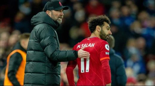 يورغن كلوب يجلس محمد صلاح على دكة البدلاء