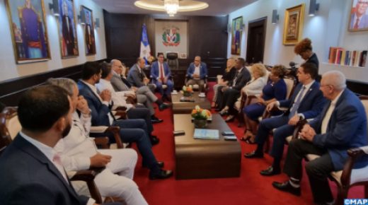 سبل تعزيز العلاقات البرلمانية الثنائية ومتعددة الأطراف محور مباحثات مع رئيس مجلس النواب في جمهورية الدومينيكان