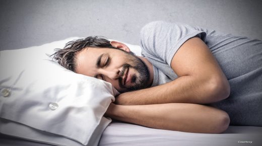 هل 8 ساعات من النوم يوميا تكفي للحفاظ على الصحة الجسدية والعقلية؟