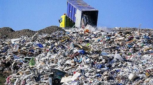 المغاربة يتنجون 7 ملايين طن من النفايات المنزلية