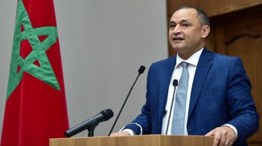 رياض مزور يؤكد أن النسيج الصناعي المغربي يعد من بين الأكثر ديناميكية في العالم.